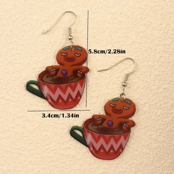 Hand Crafted Festive dangle earrings - Picture 4 of 4